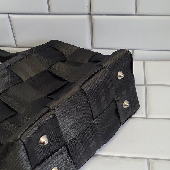 THE ORIGINAL SEATBELT BAG Small Tote Color Black Magnetic Closure  - Picture 6 of 6